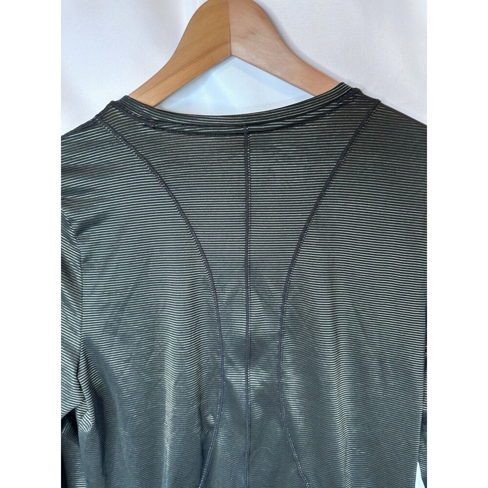 NIKE RUNNING Dri Fit Long Sleeve Lightweight Crew Neck Top black metallic thumb - Picture 4 of 7
